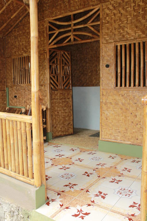 Hotel Bale'Ku Pangandaran Zimmer foto