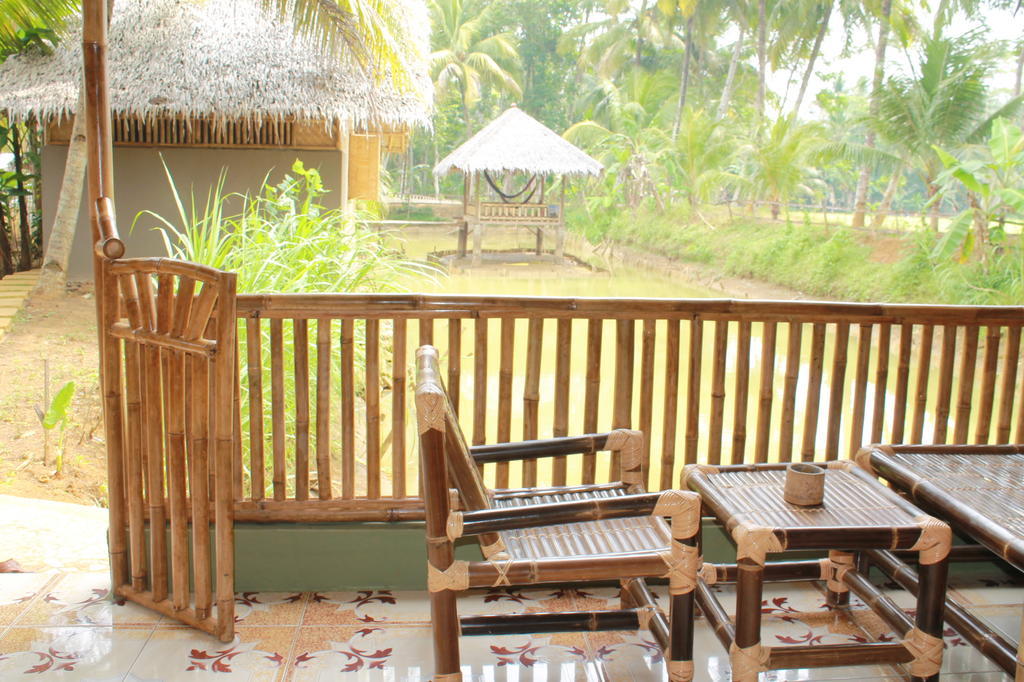 Hotel Bale'Ku Pangandaran Zimmer foto